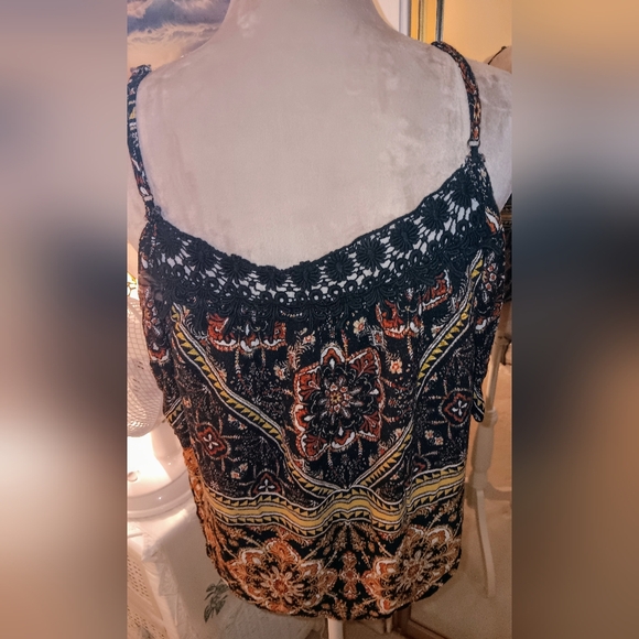 Meraki ~ Boho Black Tan Geometric Cold Shoulder Blouse with Crochet Neckline (L) - Picture 12 of 15